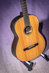 hex-c350m-goc-nghieng-canh-ben-minhphungmusic