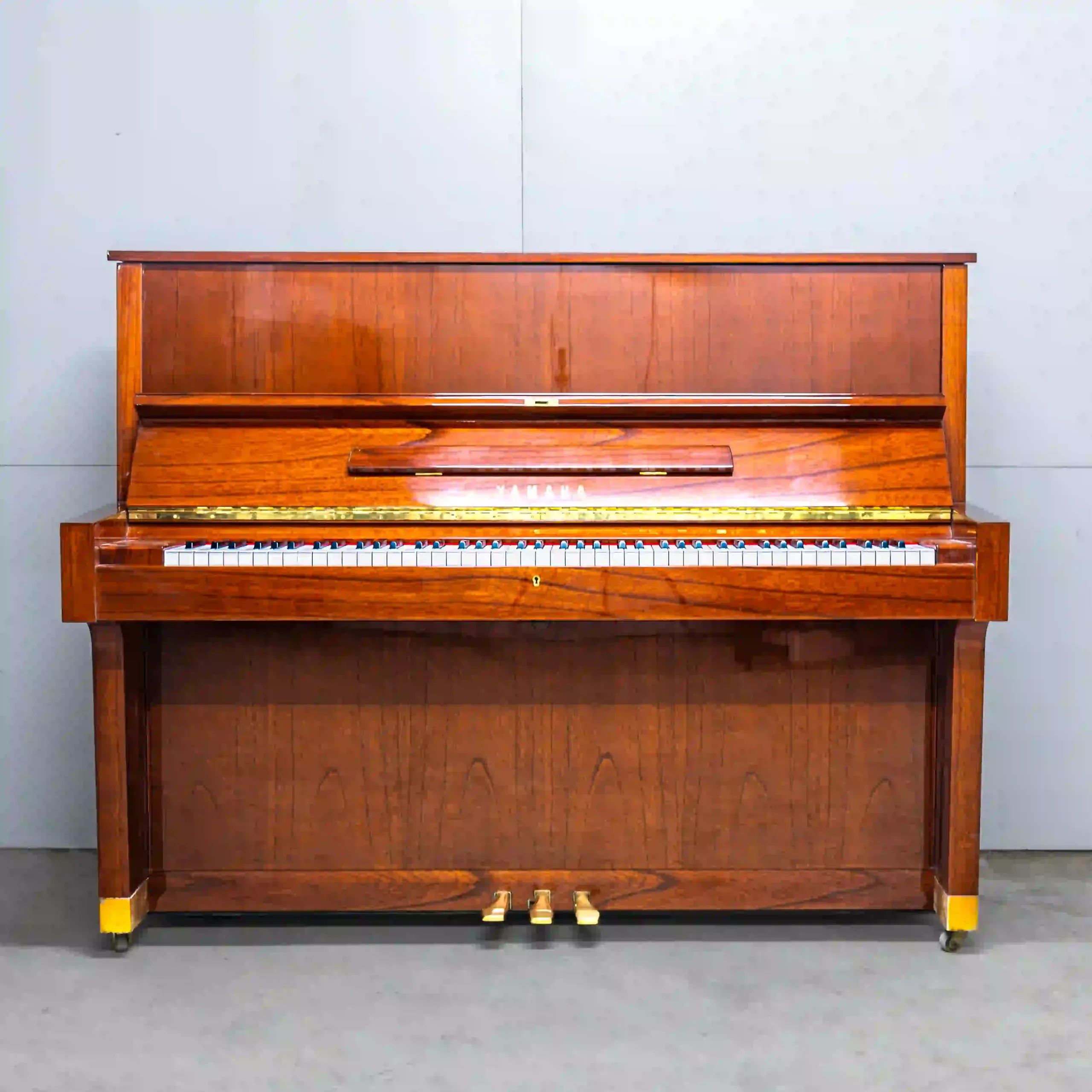 đàn piano yamaha w104 giá rẻ