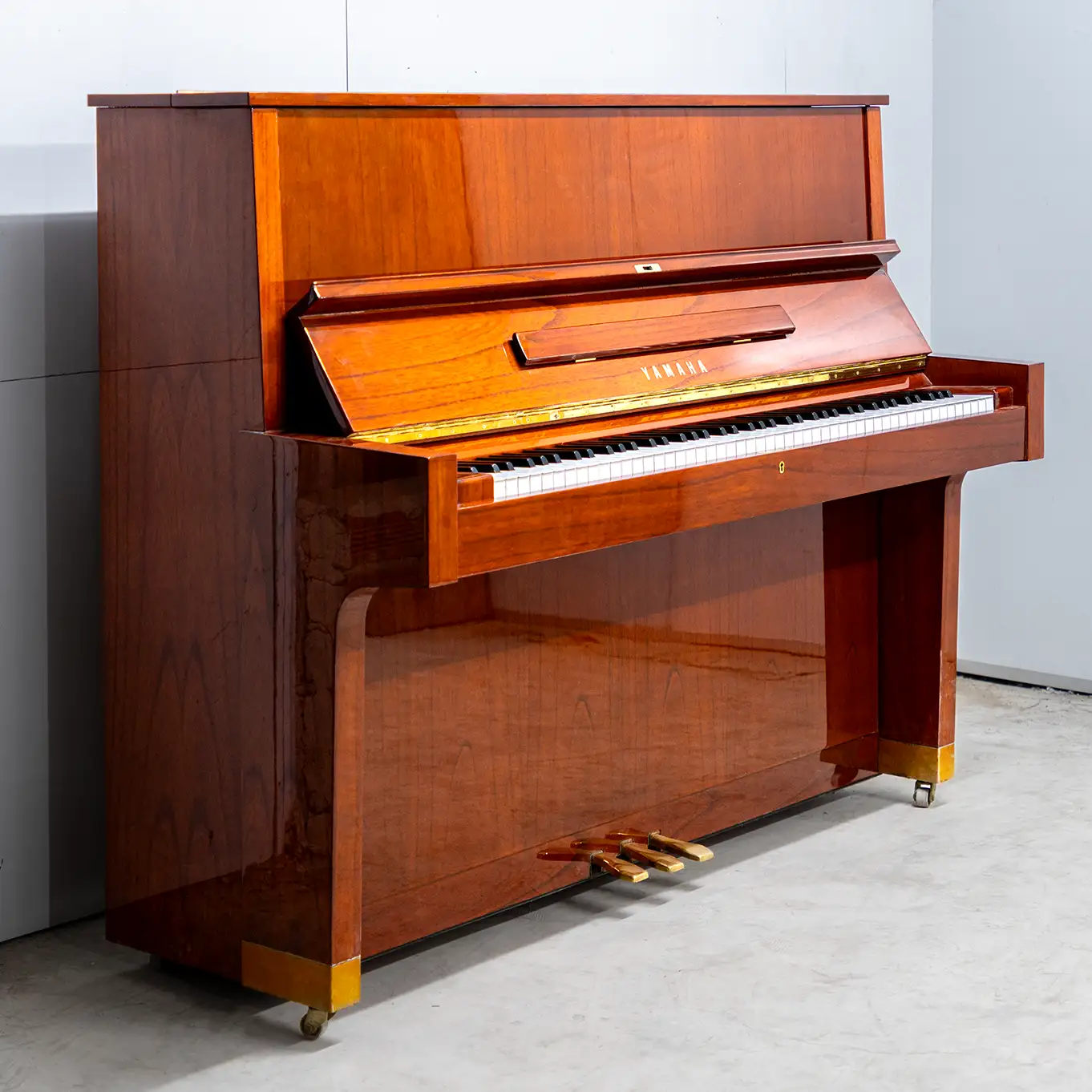 đàn piano giá tốt yamaha w104