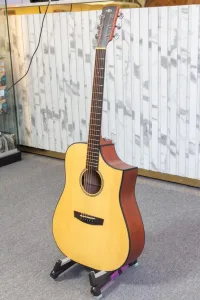 mặt nghiêng đàn guitar acoustic d100ce_minhphungmusic