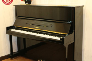 So sánh đàn piano cơ Yamaha u2f và Yamaha w106