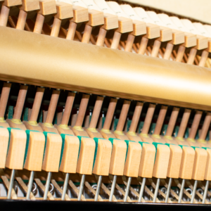 Khung đàn piano Yamaha HQ90B