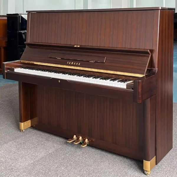 YAMAHA U5d nâu gỗ