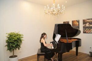 Cách Phân Biệt Đàn Piano Yamaha Chính Hãng