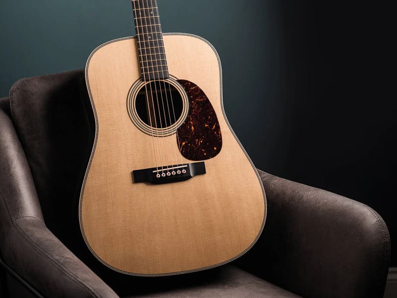 Nên Mua Đàn Guitar Gỗ Thịt Hay Gỗ Ép 1