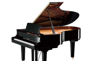 GRAND PIANO YAMAHA C5