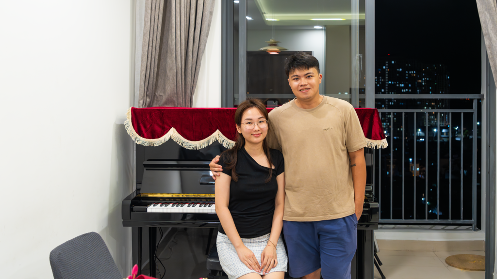 Piano cơ giá rẻ chính hãng tại Minh Phụng Music