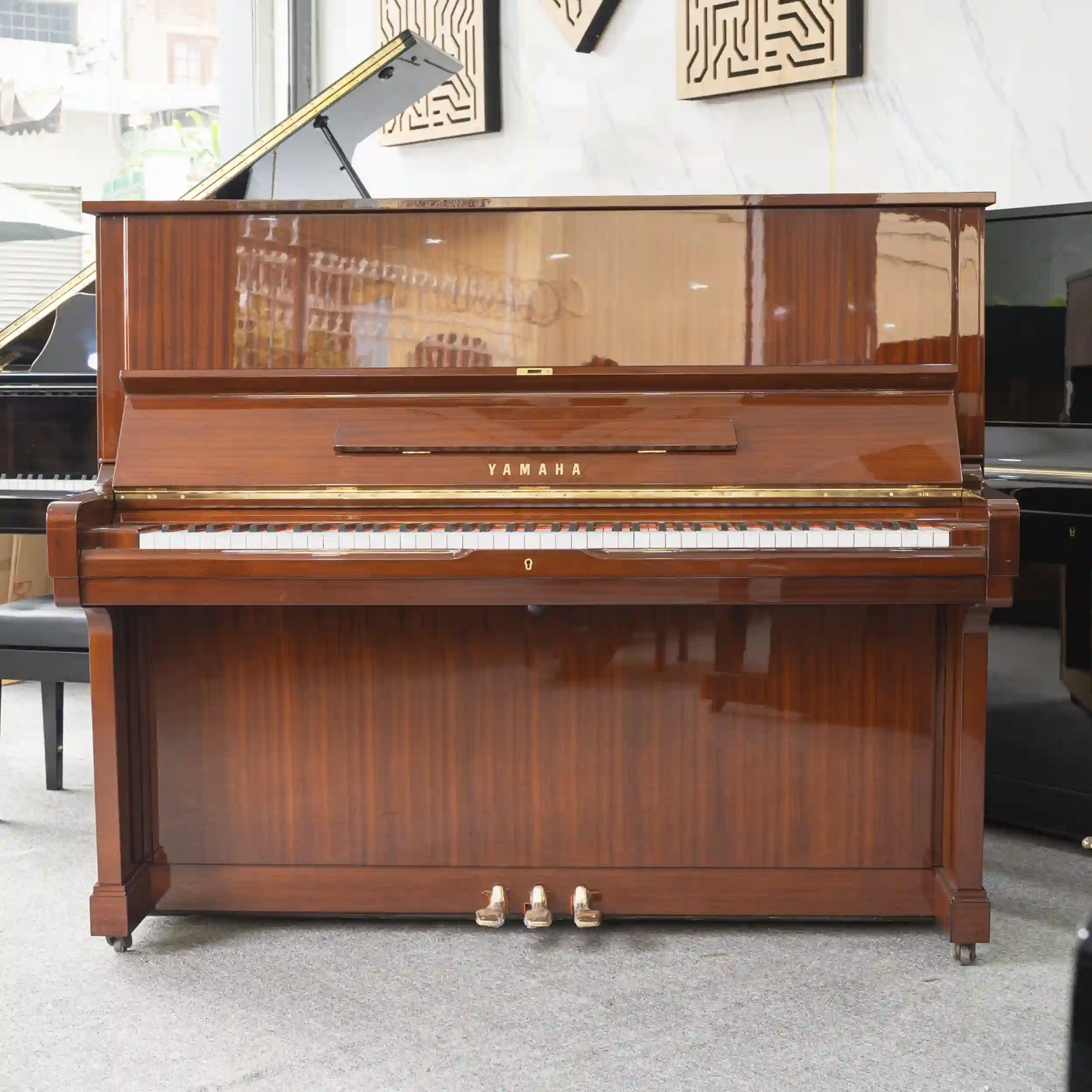 yamaha u2h walnut