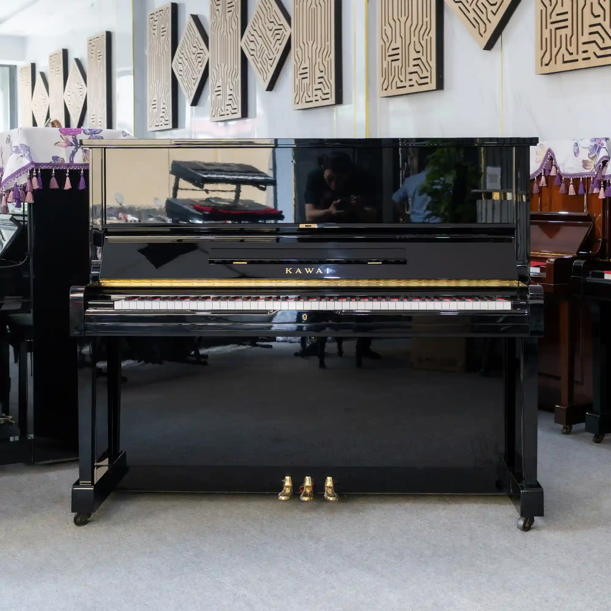 đàn piano Kawai BS20 màu đen bóng