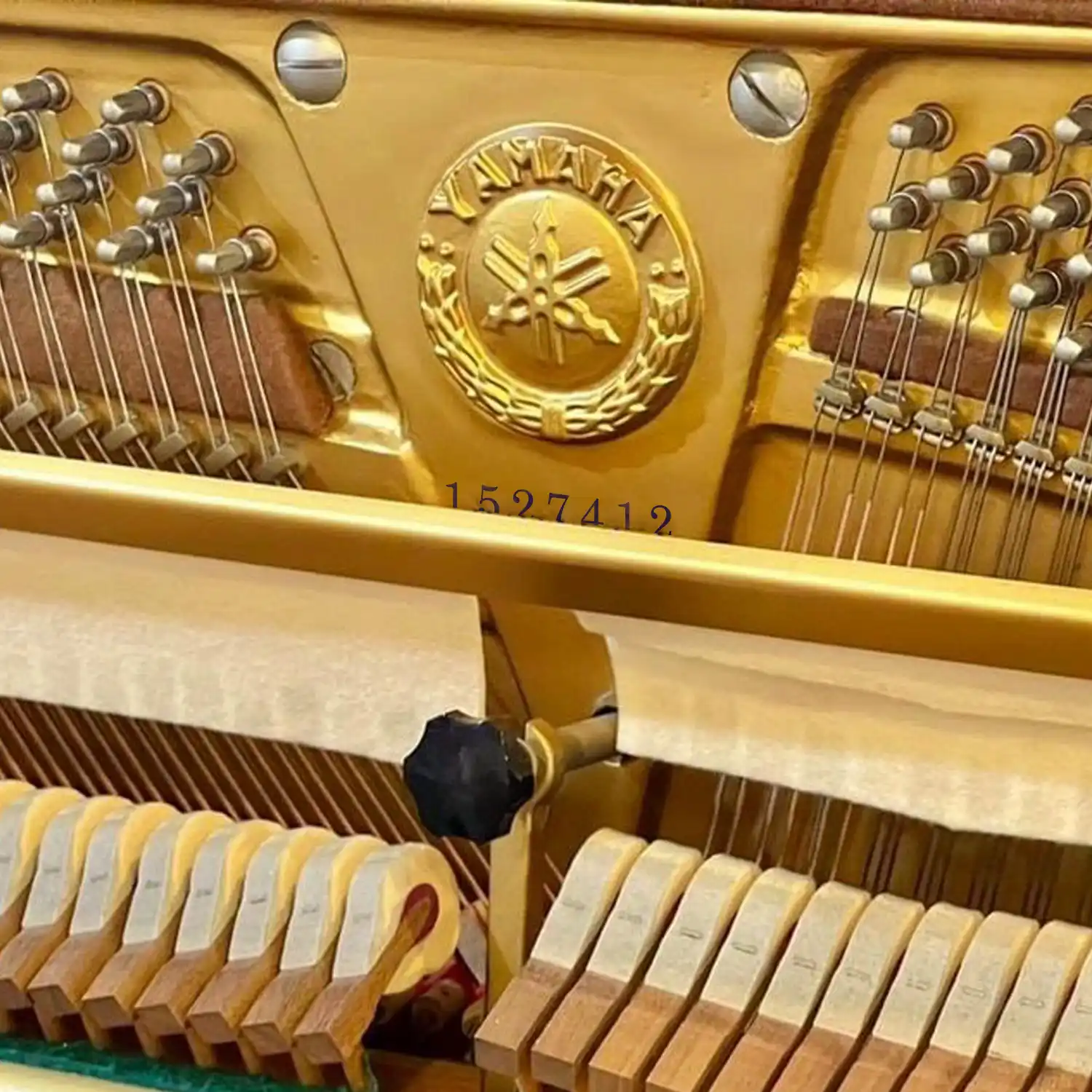 Bàn phím YAMAHA U7B