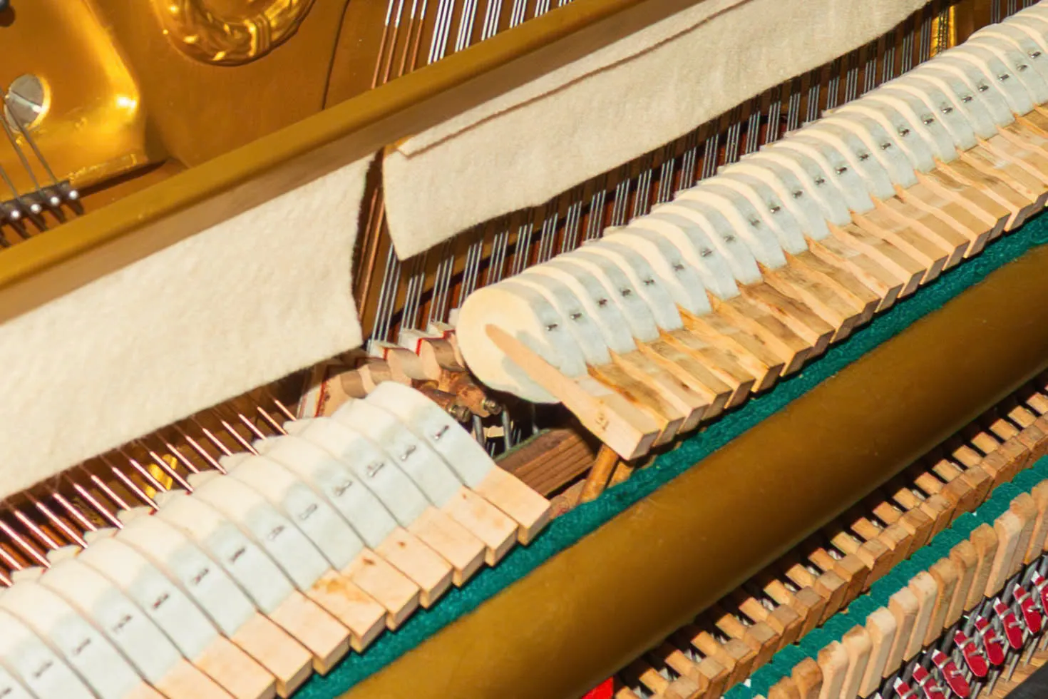 Bàn giao piano cơ Yamaha U1G về Linh Chiều, Thủ Đức - 3