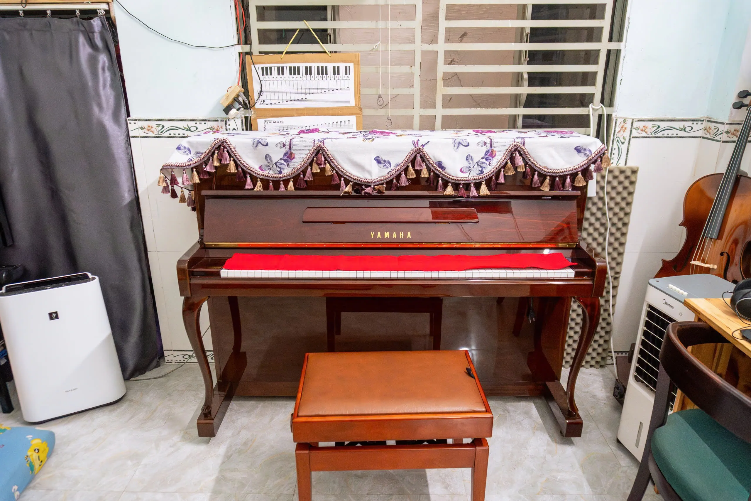 Bàn giao piano cơ Yamaha W116SC về Quận 12 - 3