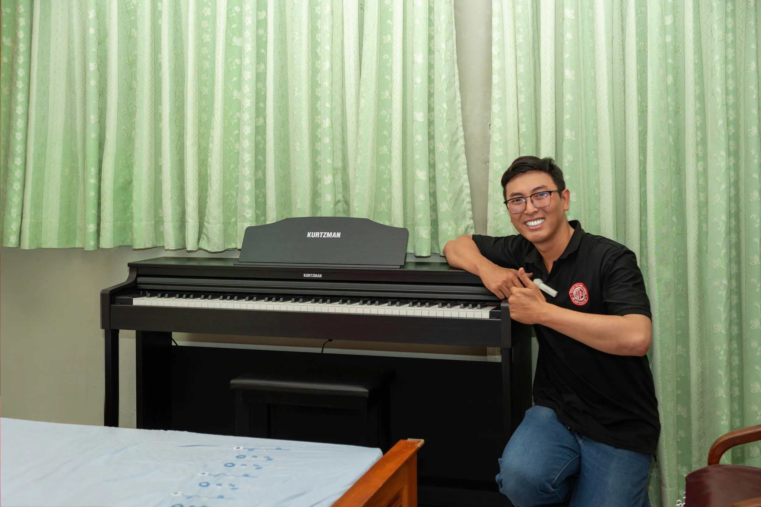 Bàn giao piano điện Kurtzman KS7S về Phú Nhuận - 3