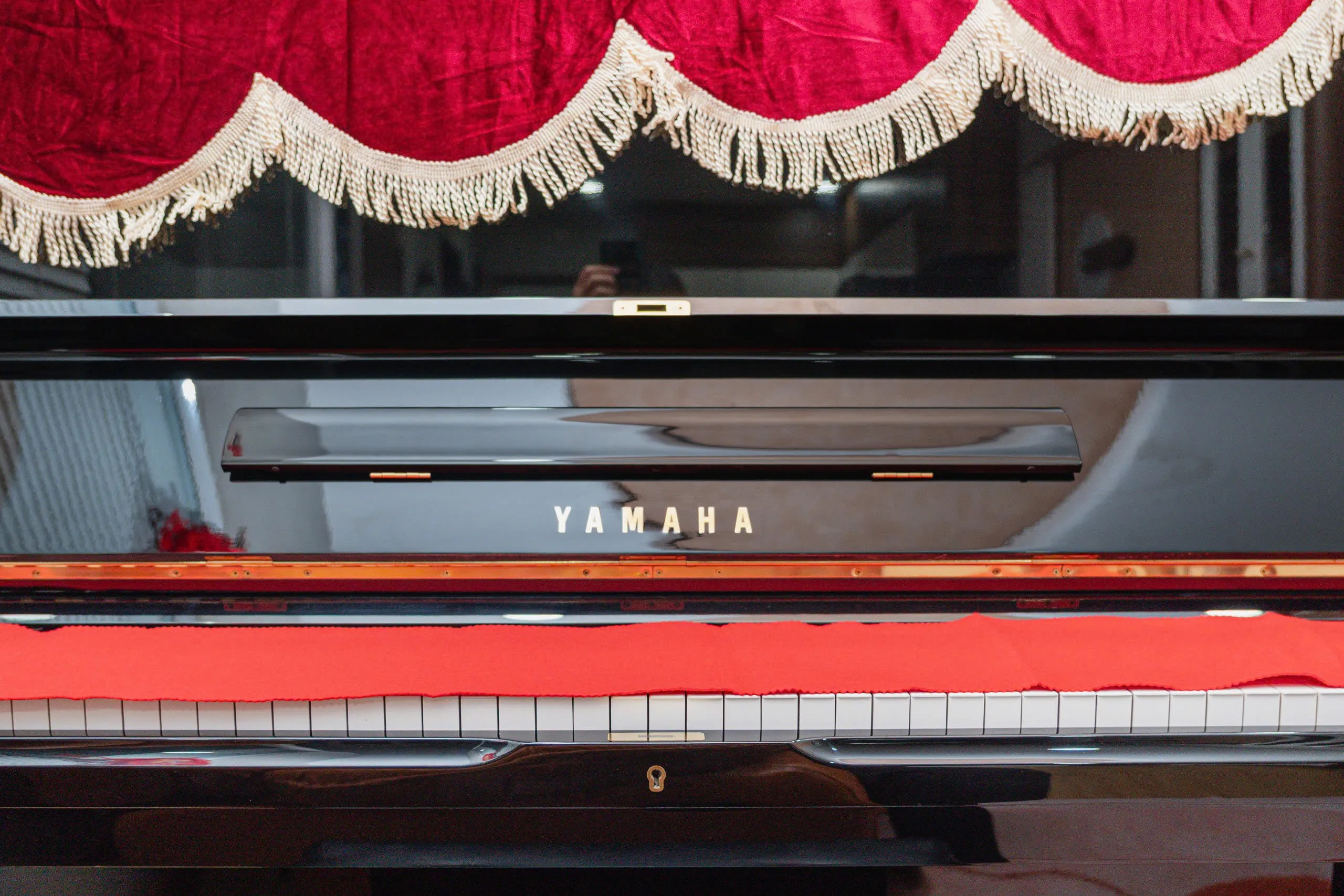 Bàn giao piano cơ Yamaha U2G về Quận 6, TpHCM - 3
