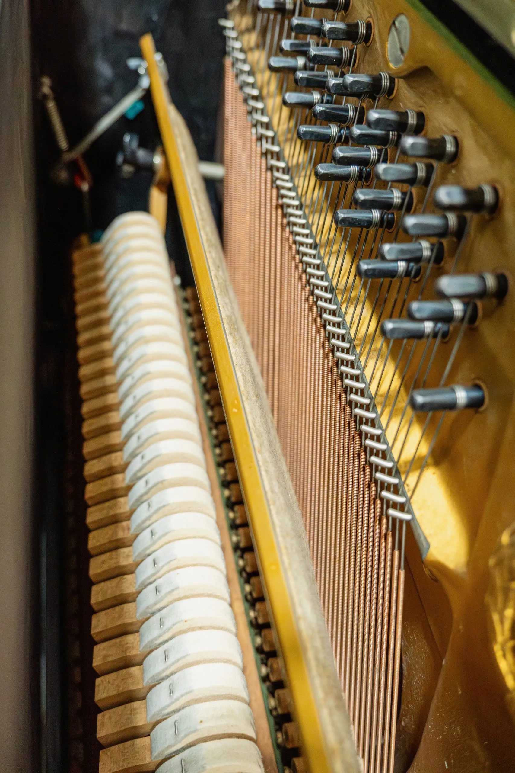 Bàn giao piano cơ Yamaha U2G về Quận 6, TpHCM - 6