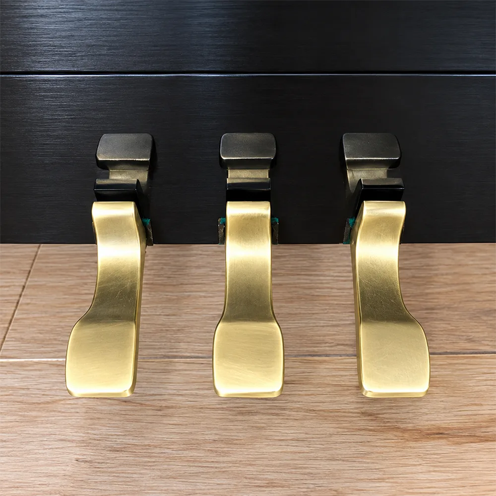 3 pedal APOLLO A8