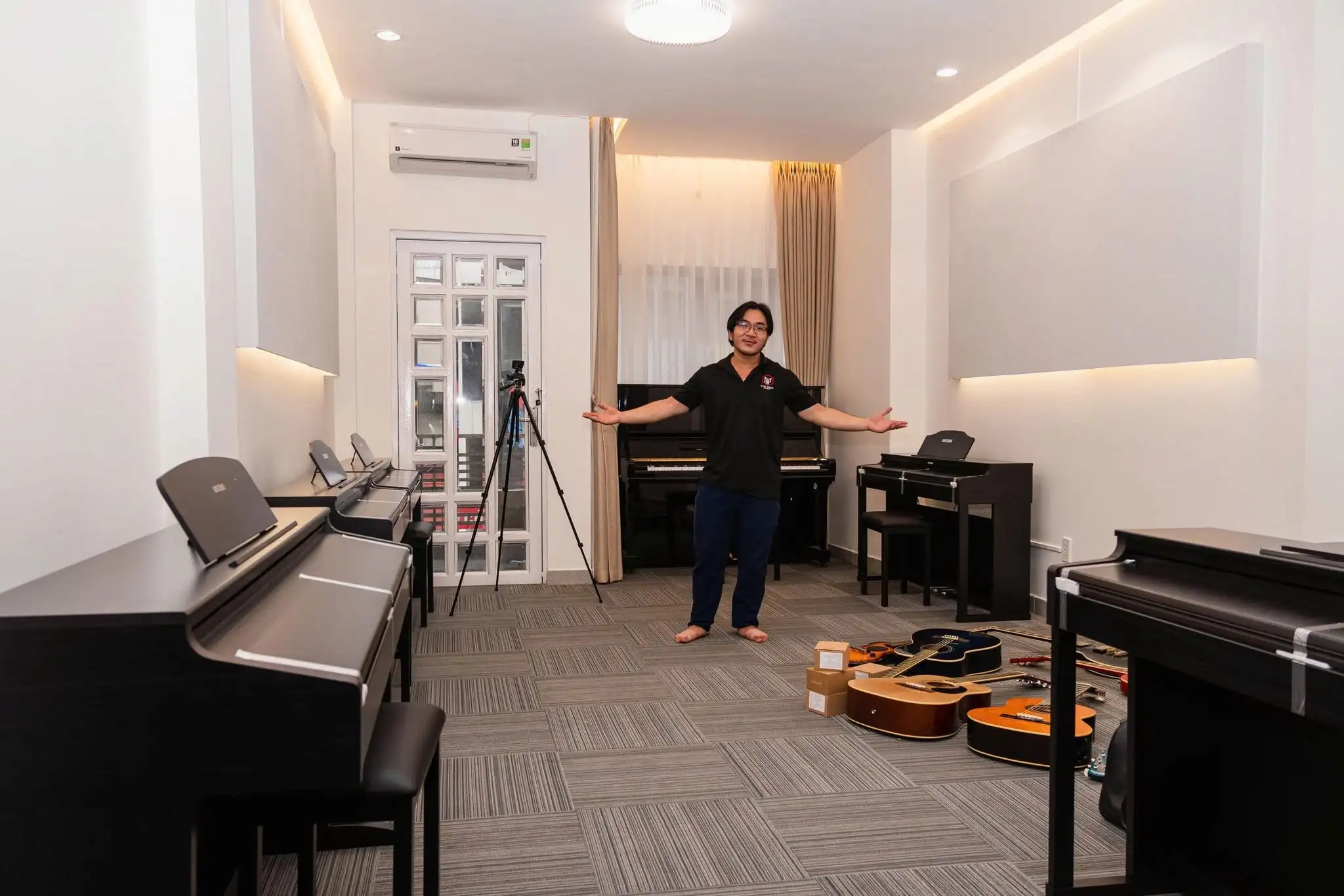 bàn giao piano điện Kurtzman KS7S và K610 tại Quận 5